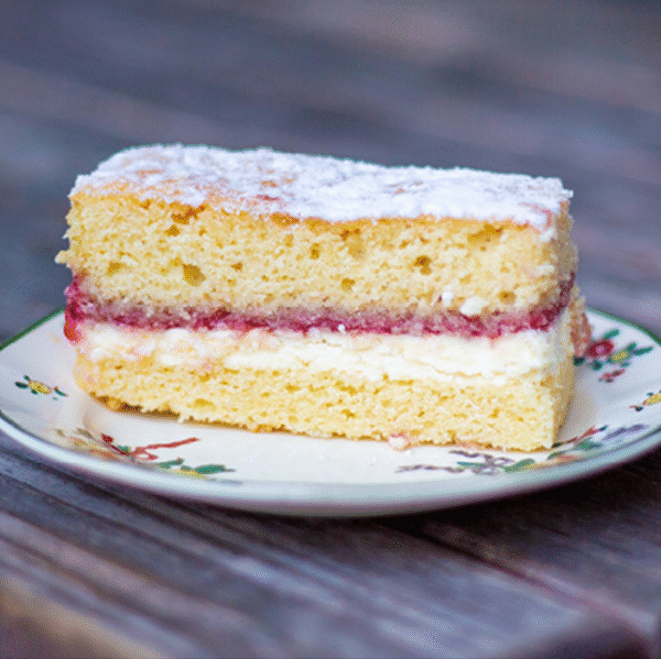 Cakesmiths Queen Vic Traybake