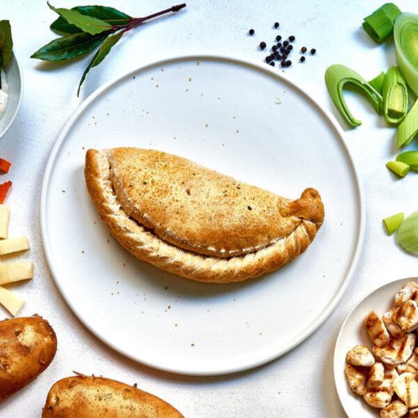 Cornish Premier Creamy Chicken & Leek Pasty