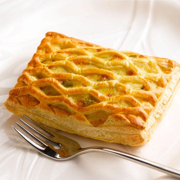 Wrights Unbaked Cheese & Onion Lattice Finger