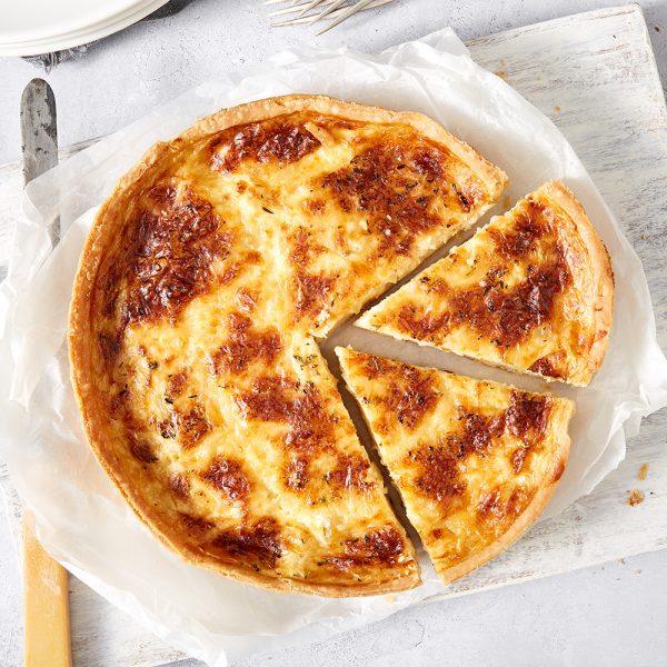Thorners Cheddar & Onion Quiche Large