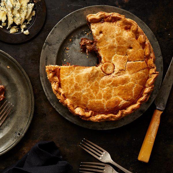Steak & Stilton Pie Large