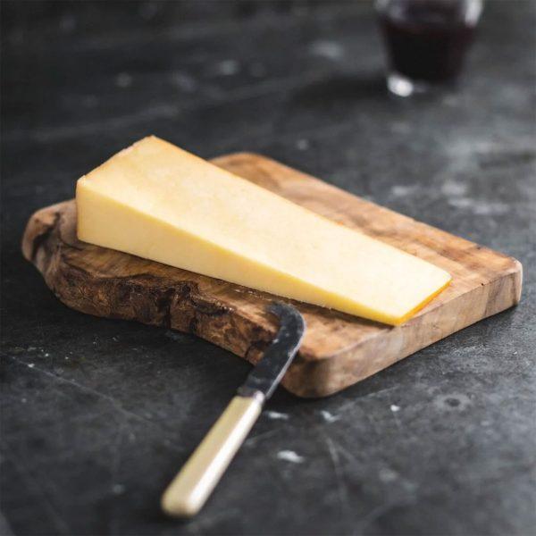 Greens Organic Smoked Mature Cheddar Cheese